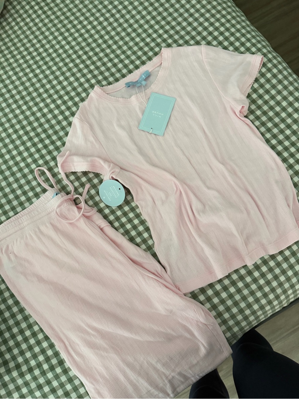 Soft Pink Ribbed Lounge Set Top - Picture 2 of 3